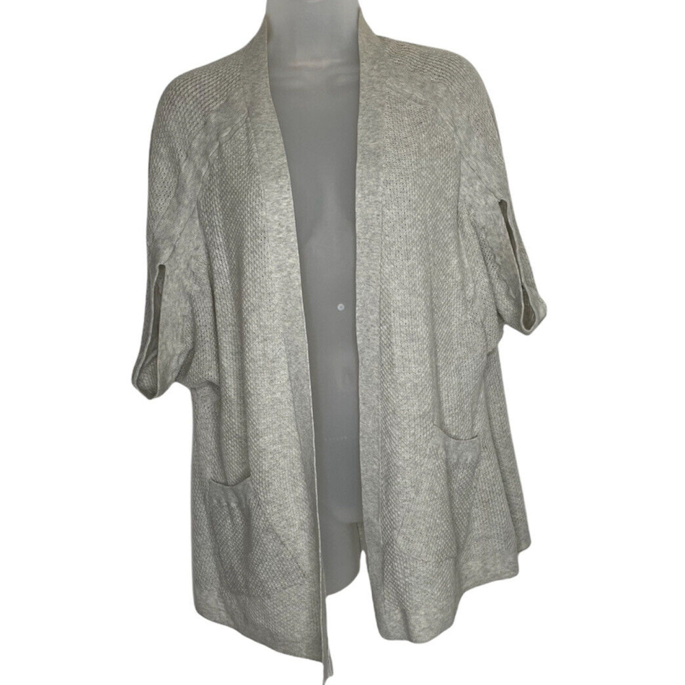 Angel of the North Short Sleeve Open Front Cardigan Sweater Gray Medium Pockets